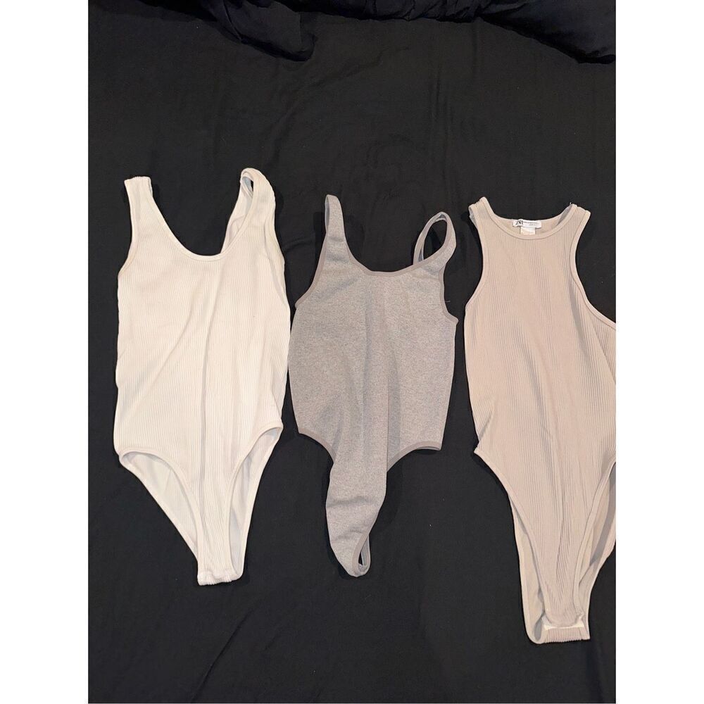 3 bodysuit bundle all fit a size XS / S